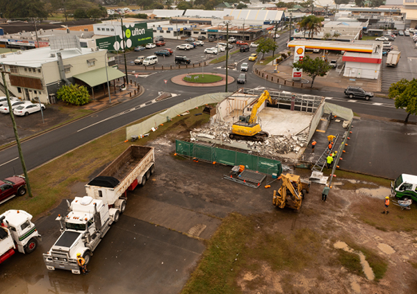Endeavour building demolition
