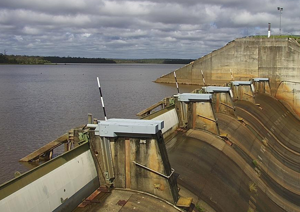 Lake Lenthall Dam Gate