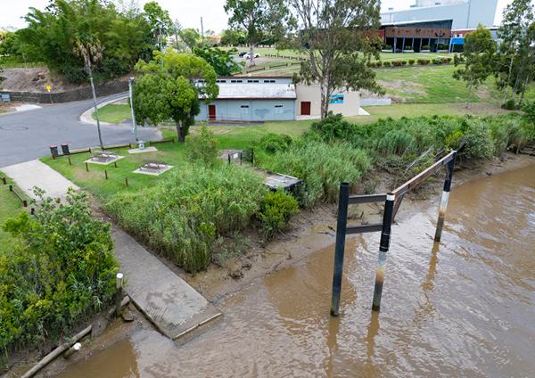 Mary River pontoon