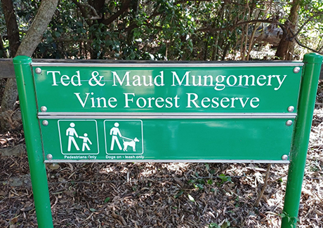 Ted and Maude Mungomery Vine Forest