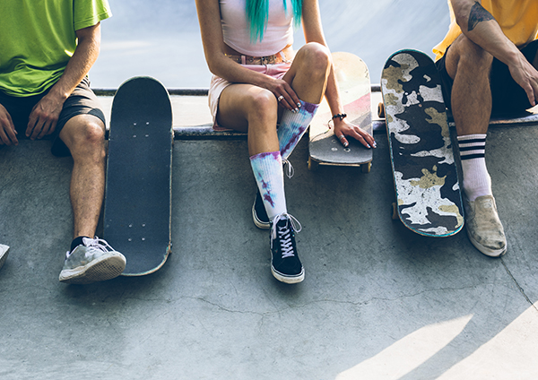 Teens with skateboards 600
