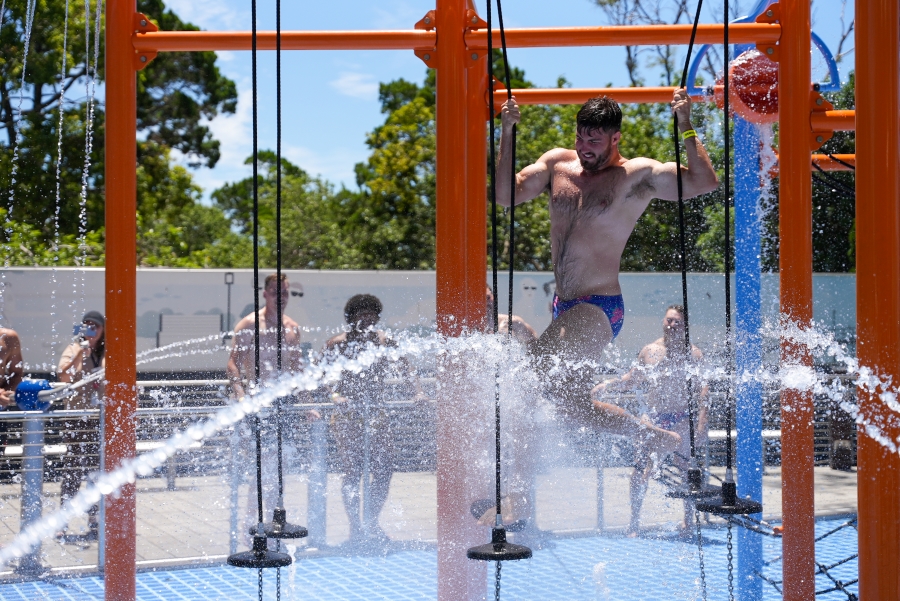 Race the Reds - Aqua Ninja Hervey Bay