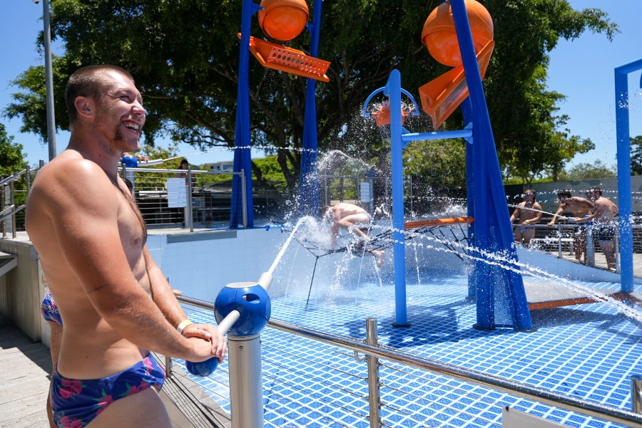 Race the Reds - Aqua Ninja Hervey Bay